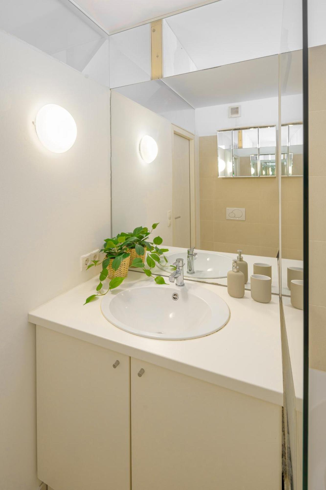 Gemuetliches, Ruhiges Apartment - 90M2 Mit Garten Und Terrasse Vienne Extérieur photo